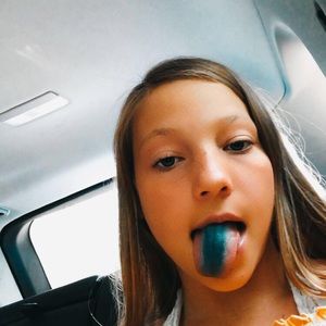 Meet your Posher, Marissa